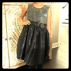 6-6x Girl Holiday Party Dress